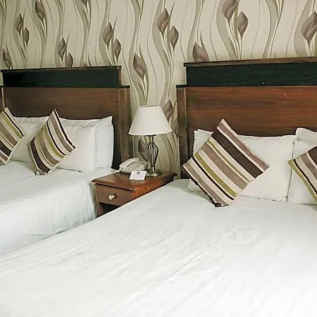 Royal Valentia فندق 3*